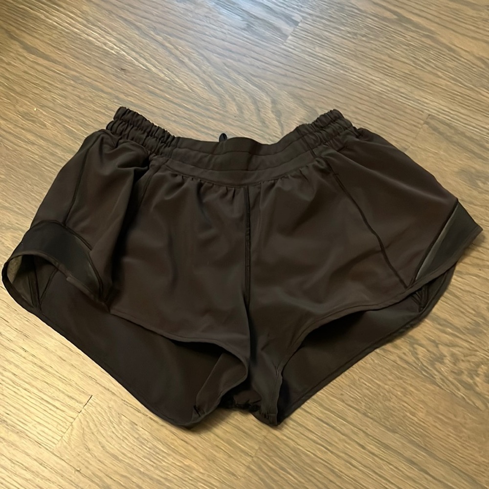 Lululemon Hotty Hot shorts